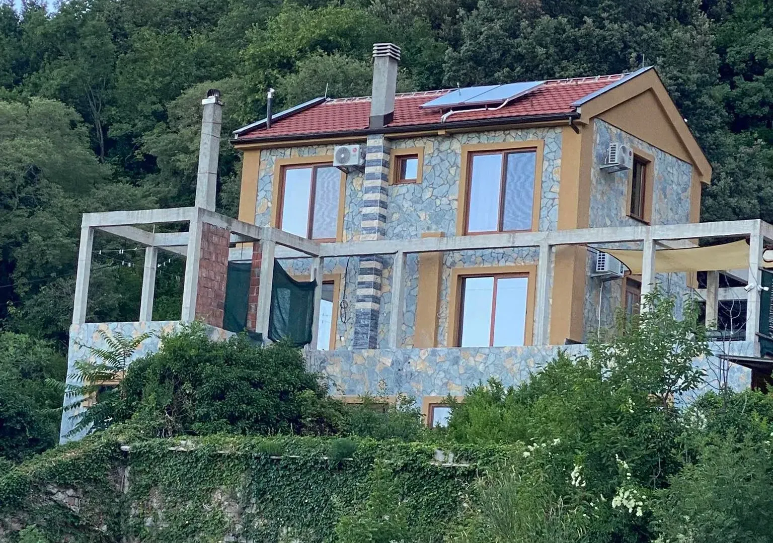 Prodaja, kuća, 250m², Maine, Budva