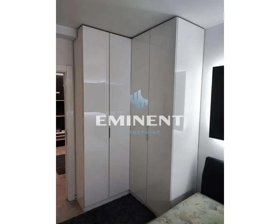 Rent, two bedroom apartment, 42m², Crveni Krst, Beograd