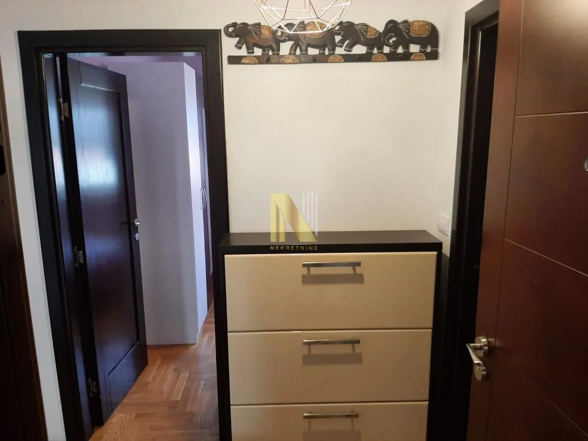 Izdavanje, dvosoban stan, 44m², Podbara, Novi Sad Sve Podlokacije