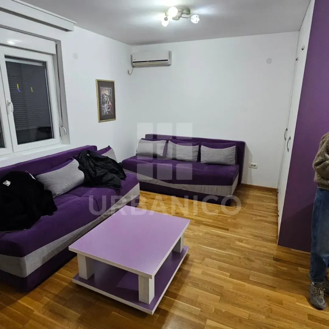 Izdavanje, garsonjera, 35m², Stari Aerodrom, Podgorica