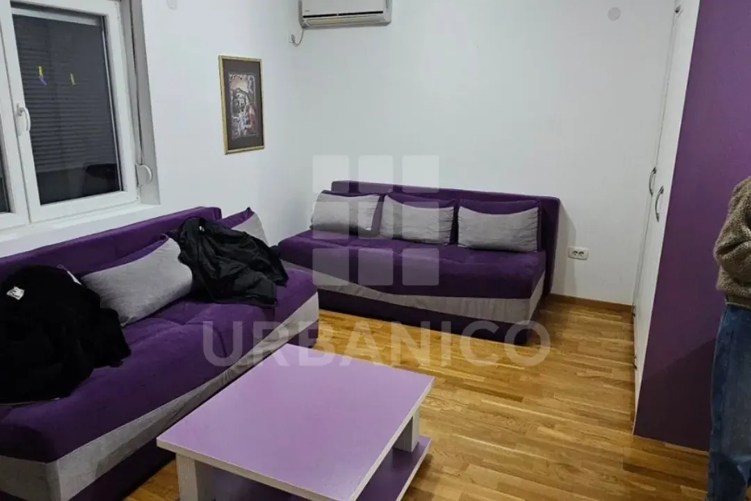 Rent, studio apartment, 35m², Stari Aerodrom, Podgorica