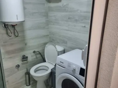 Izdavanje, kuća, 35m², Tološi, Podgorica - image 8