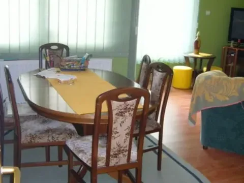 Prodaja, kuća, 200m², Kolonija, Jagodina - image 3