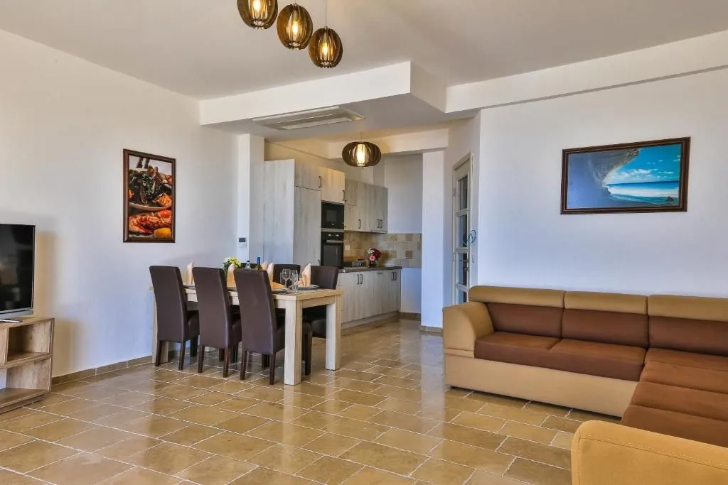 Sale, house, 135m², Reževići, Budva