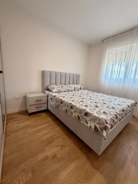 Izdavanje, dvosoban stan, 62m², Pobrežje, Podgorica - image 6