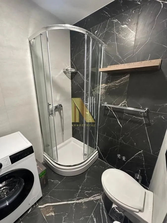 Izdavanje, garsonjera, 25m², Novo naselje, Novi Sad