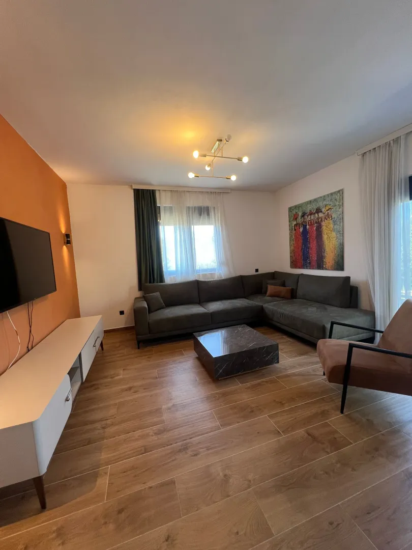 Rent, house, 90m², Tomba, Bar