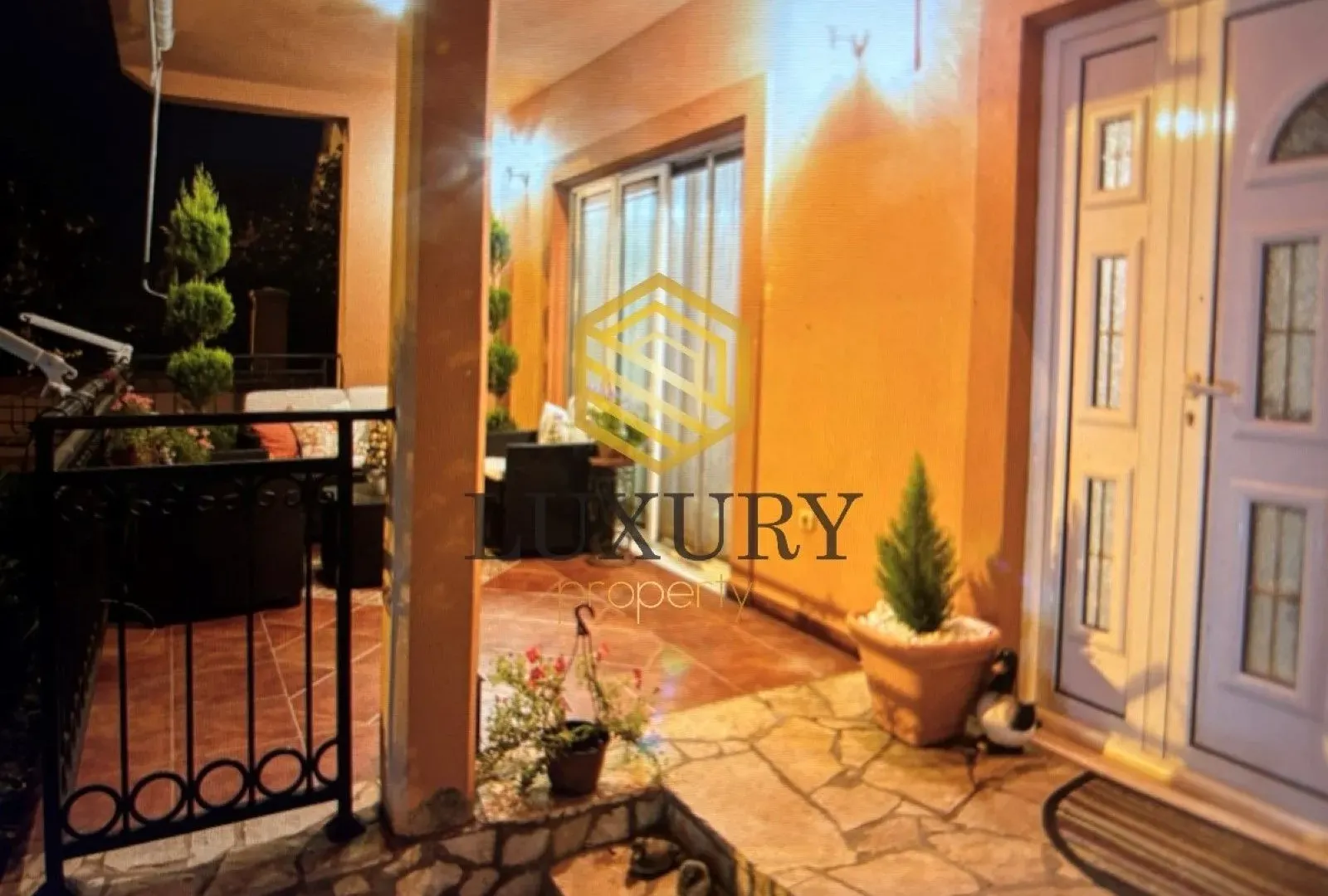 Rent, house, 200m², Donja Gorica, Podgorica