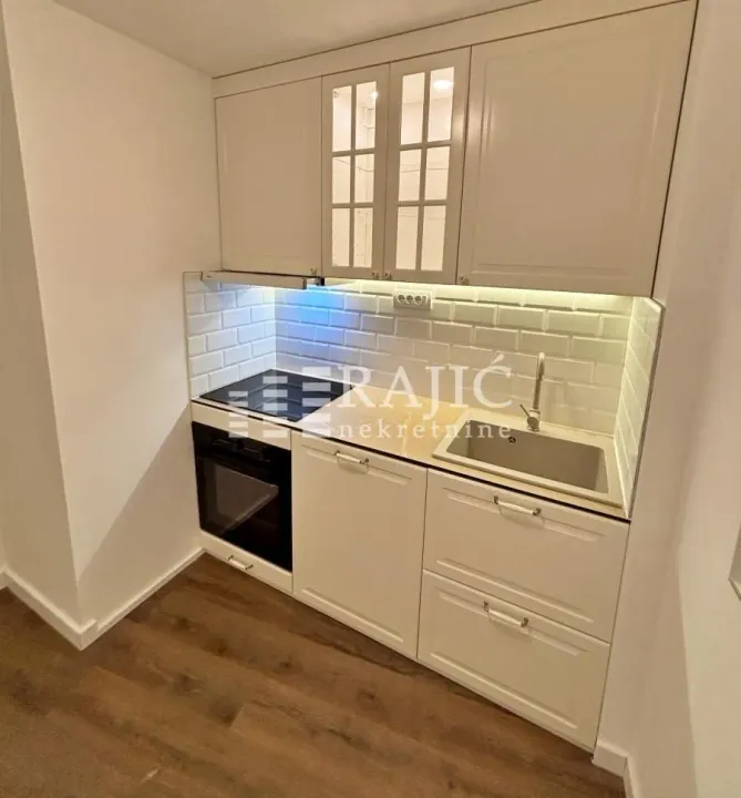 Rent, office space, 55m², Stari Grad, Beograd