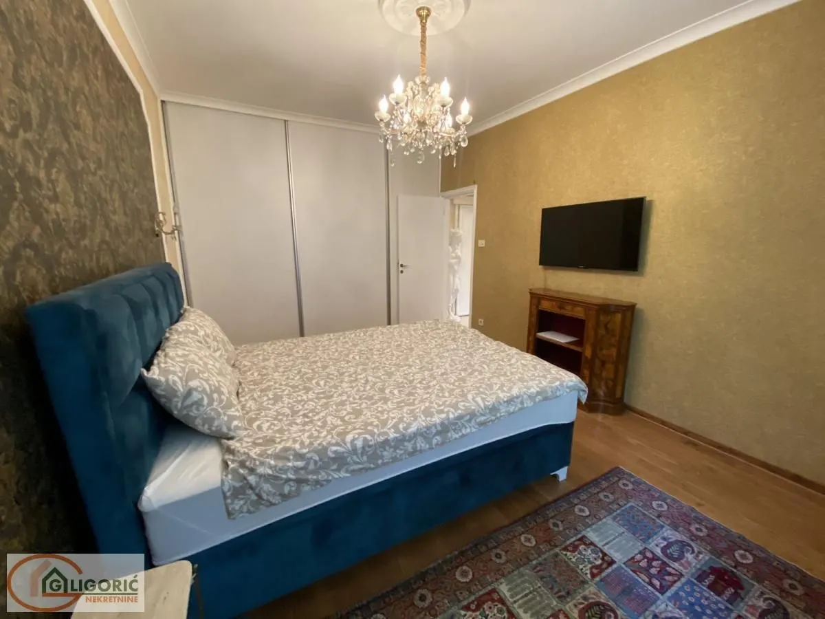 Rent, two bedroom apartment, 74m², Stari Grad, Beograd
