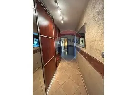 Sale, two bedroom apartment, 90m², Budva, Crna Gora - image 8