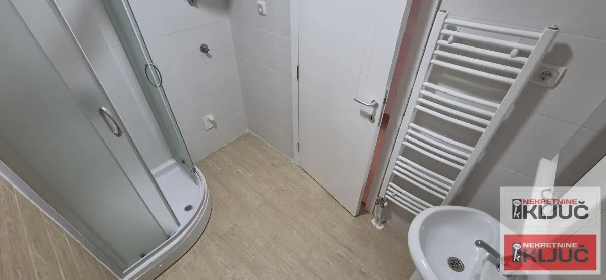 Prodaja, garsonjera, 21m², Lipov gaj, Novi Sad Sve Podlokacije