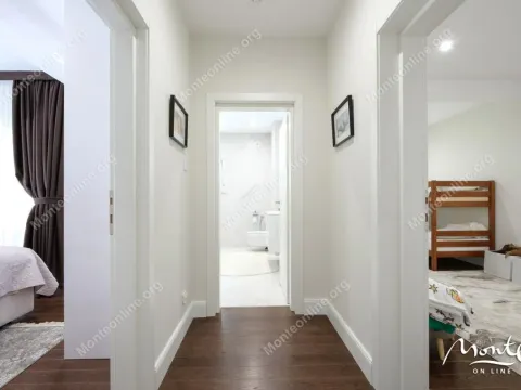 Sale, three bedroom apartment, 166m², Đenovići, Herceg Novi - image 2