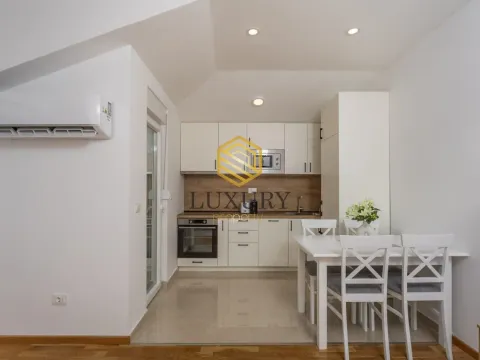 Rent, two bedroom apartment, 63m², Stari Aerodrom, Podgorica - image 3