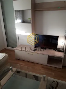 Rent, one bedroom apartment, 37m², Stari Aerodrom, Podgorica - image 2