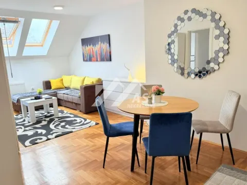 Izdavanje, trosoban stan, 52m², Centar, Novi Sad - image 2