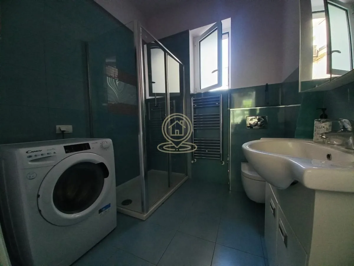 Izdavanje, trosoban stan, 70m², Stari Grad, Beograd