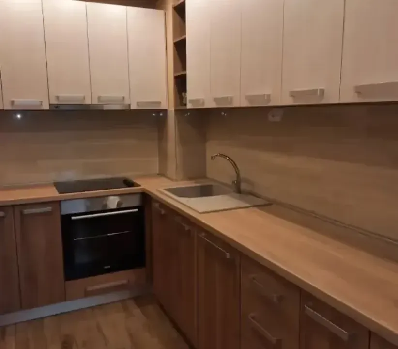 Izdavanje, stan, 75m², Tivat, Crna Gora