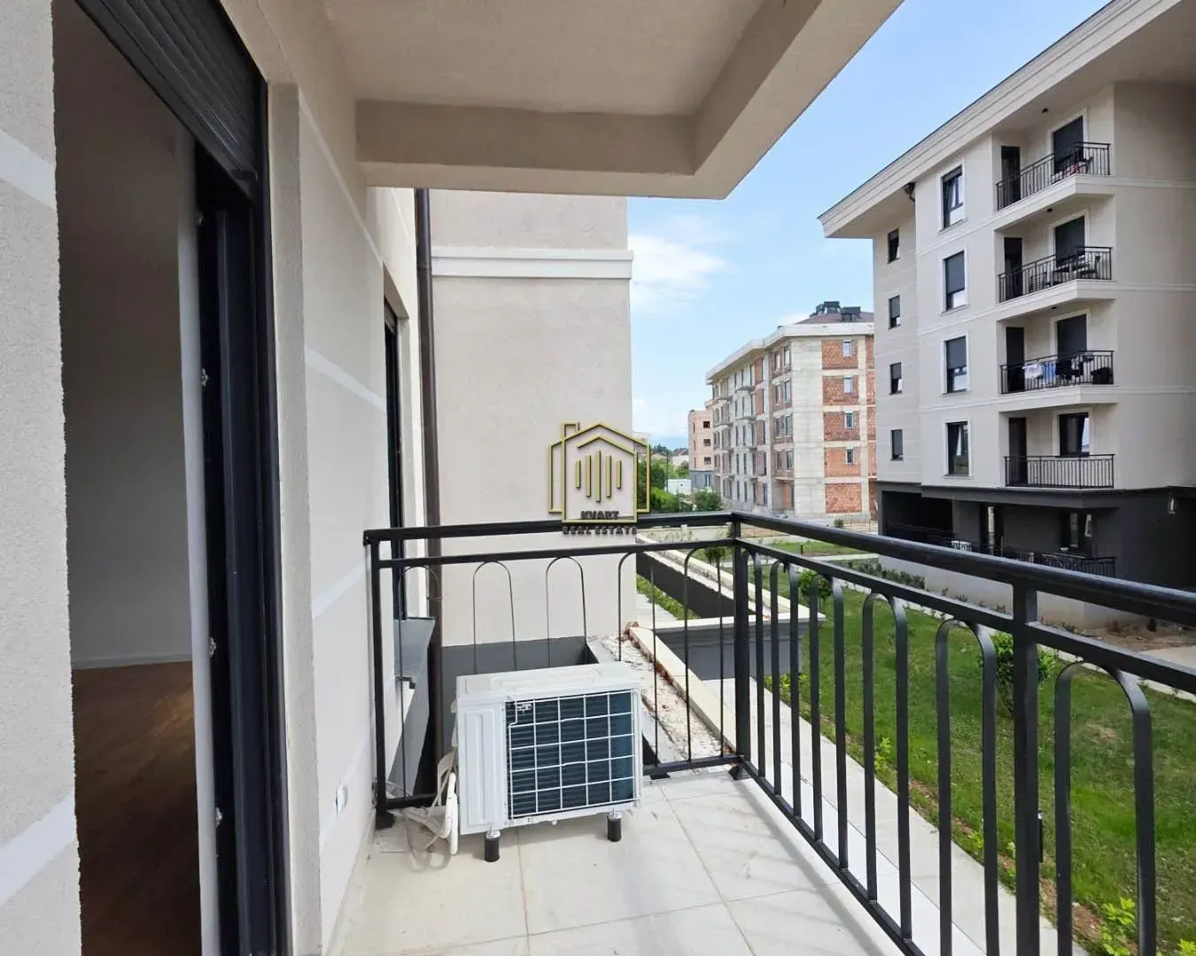 Izdavanje, dvosoban stan, 64m², Tološi, Podgorica