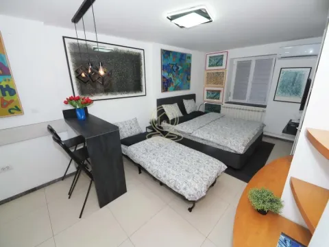 Rent, one bedroom apartment, 31m², Stari Grad, Beograd - image 3