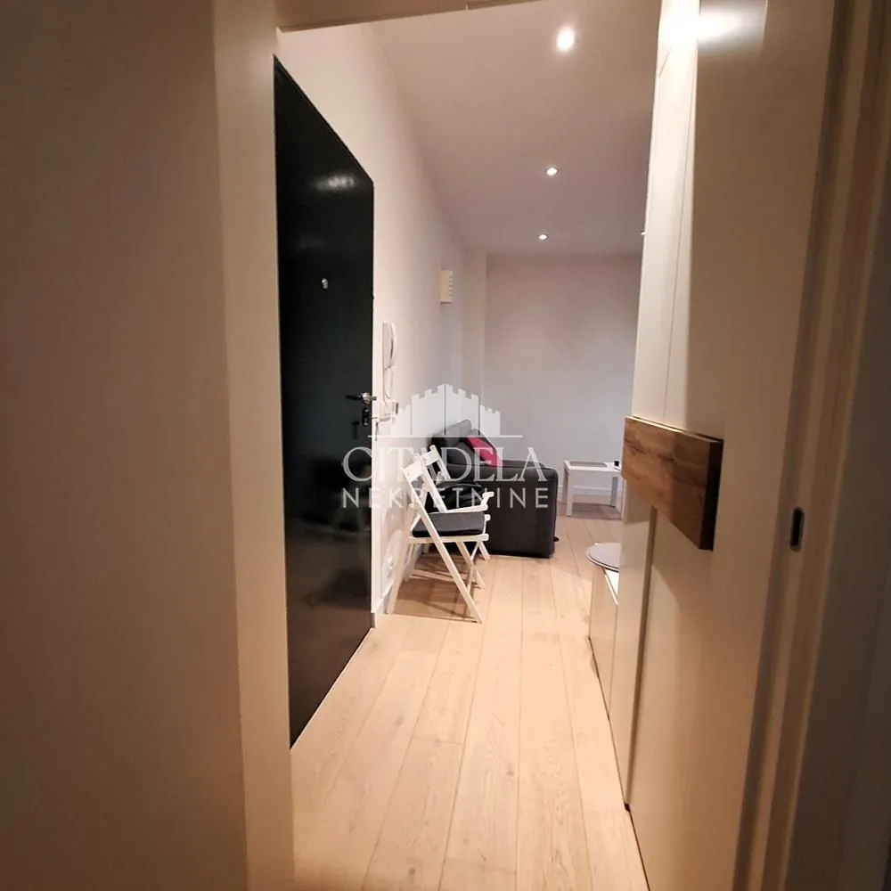 Prodaja, dvosoban stan, 60m², Stari Grad, Beograd
