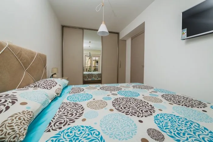 Izdavanje, jednosoban stan, 47m², Budva okolina, Budva