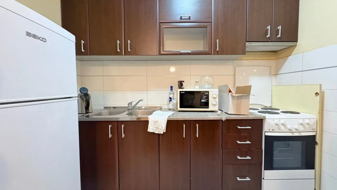 Rent, hospitality venue, 42m², Stari Aerodrom, Podgorica