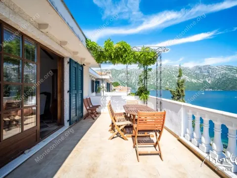 Sale, two bedroom apartment, 92m², Kostanjica, Kotor - image 33