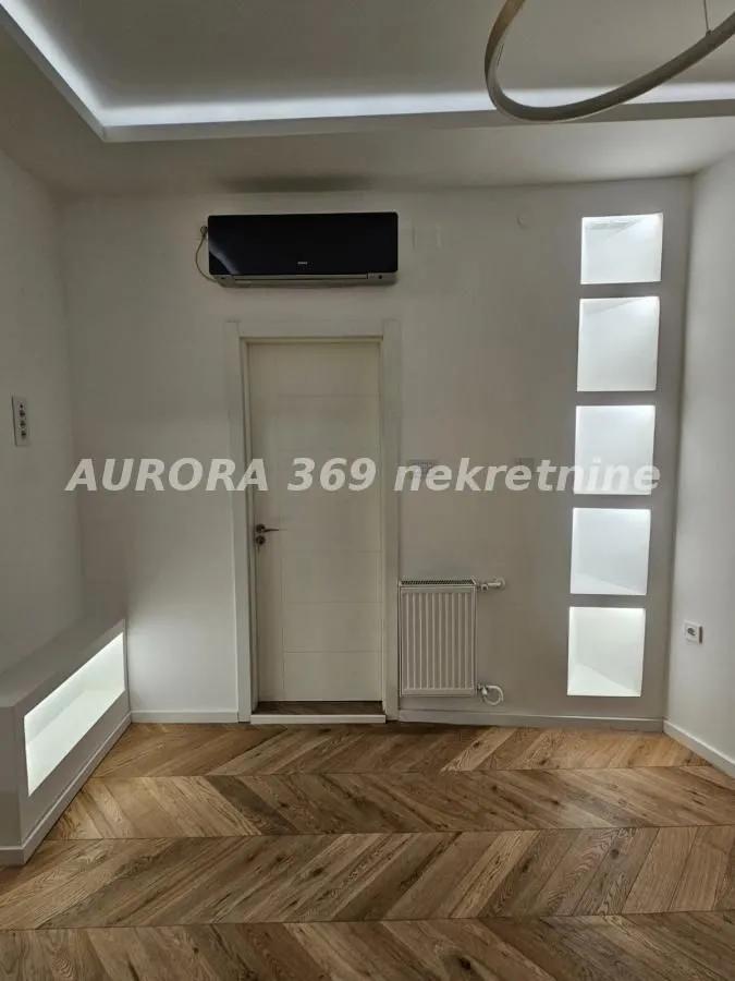 Prodaja, jednosoban stan, 21m², Stari grad, Novi Sad
