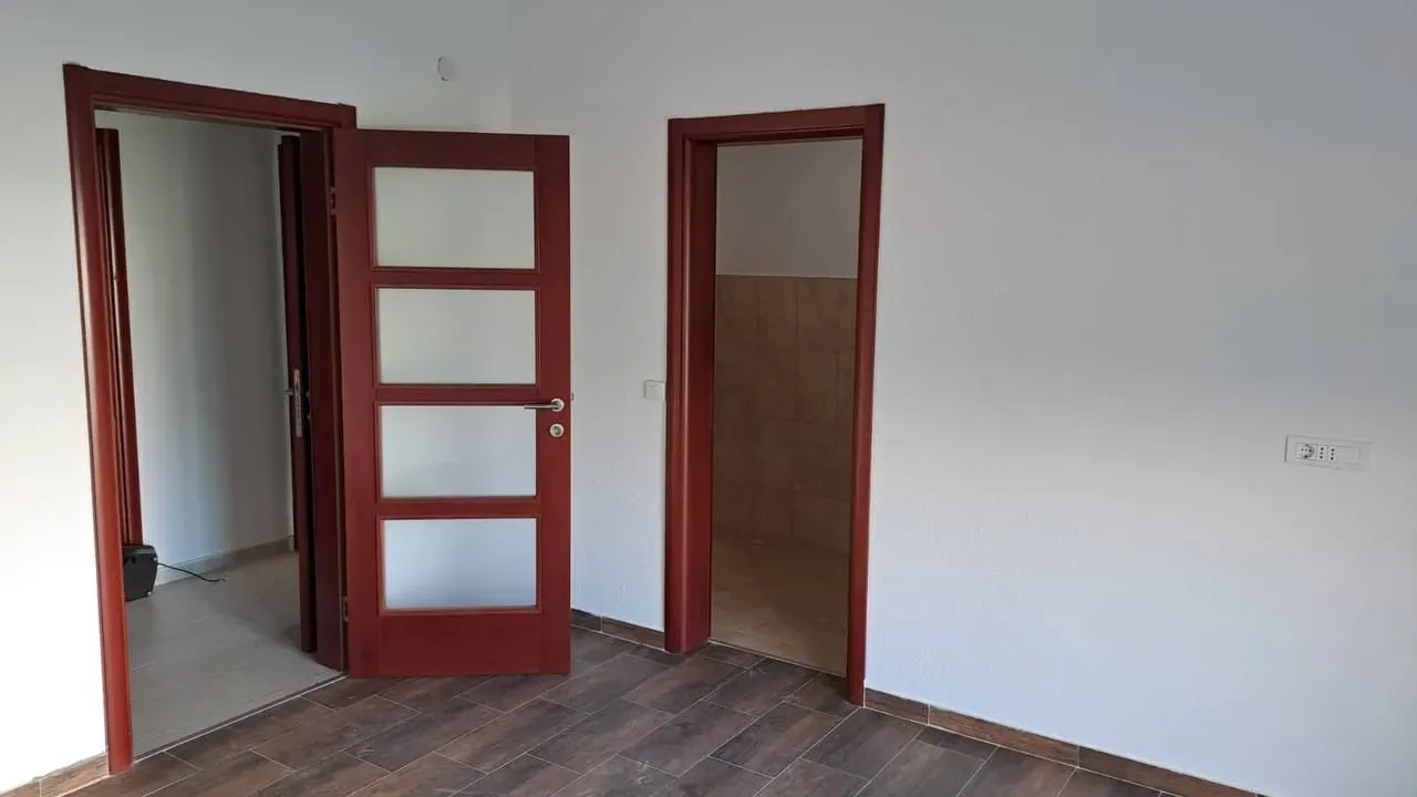 Sale, house, 300m², Centar, Bar