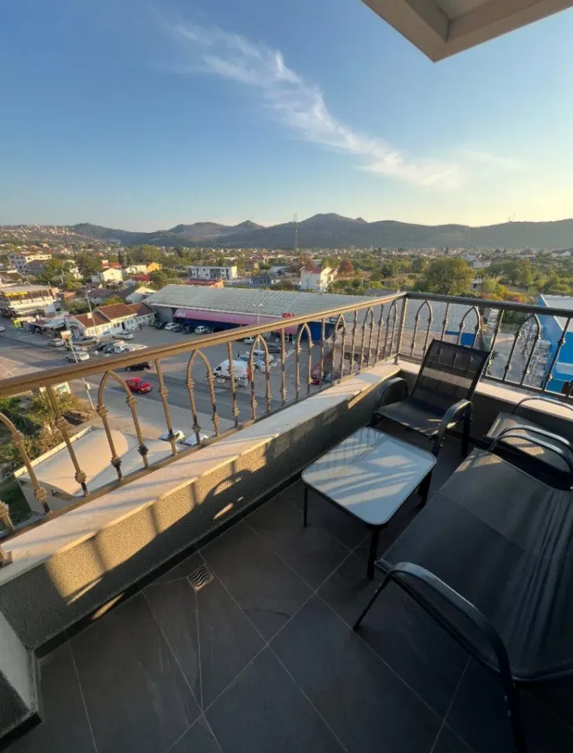 Rent, two bedroom apartment, 70m², Čeluga, Bar