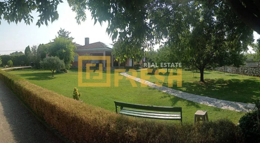 Prodaja, kuća, 423m², Donja Gorica, Podgorica