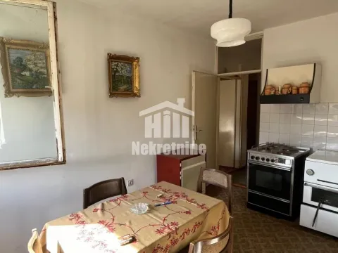 Sale, two bedroom apartment, 56m², Vlasotince, Srbija - image 8