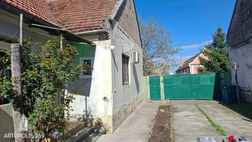 Sale, house, 248m², Dobanovci, Surčin