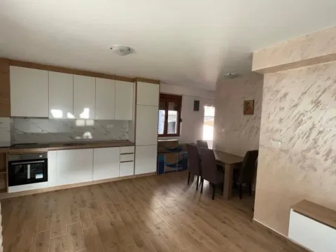 Rent, one bedroom apartment, 55m², Podkošljun, Budva - image 4