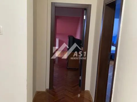 Izdavanje, trosoban stan, 85m², Detelinara, Novi Sad Sve Podlokacije - image 9