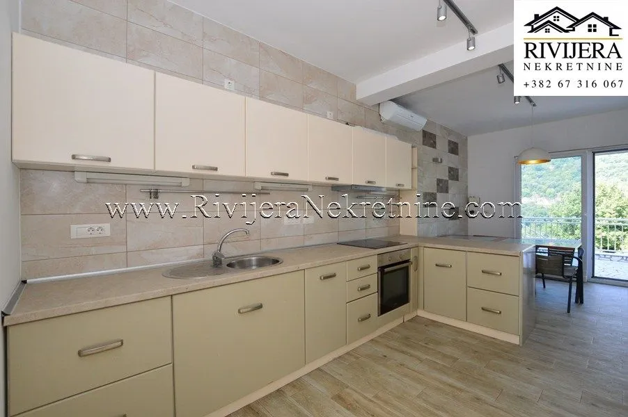 Prodaja, kuća, 204m², Savina, Herceg Novi