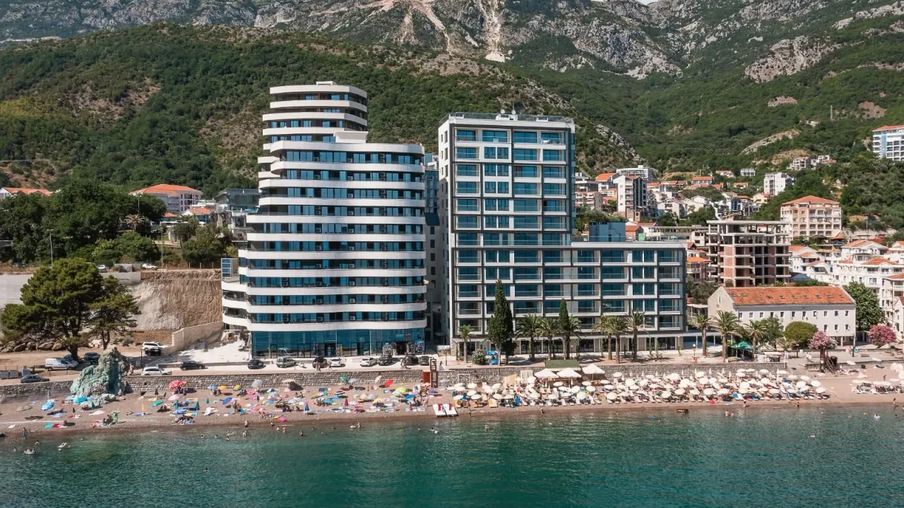 Izdavanje, jednosoban stan, 70m², Rafailovići, Budva