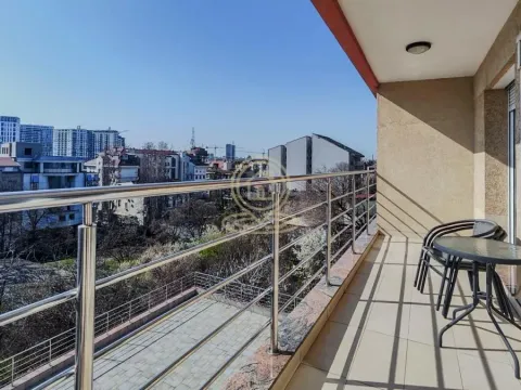 Rent, two bedroom apartment, 64m², Savski Venac, Beograd - image 13