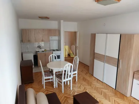 Prodaja, garsonjera, 31m², Podbara, Novi Sad Sve Podlokacije - image 2