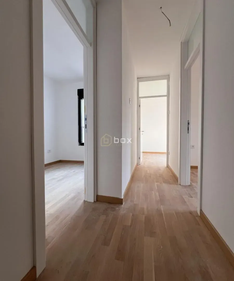 Prodaja, trosoban stan, 79m², Medijana, Niš