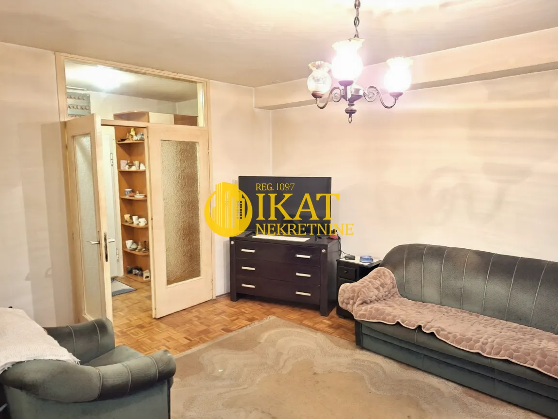 Prodaja, dvosoban stan, 74m², Vračar Sve Podlokacije, Beograd