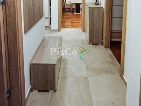 Izdavanje, dvosoban stan, 70m², Master Kvart, Podgorica - image 10