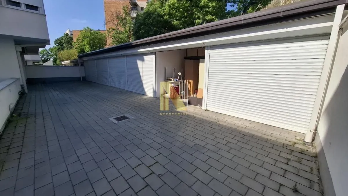 Izdavanje, trosoban stan, 70m², Novi Sad, Srbija