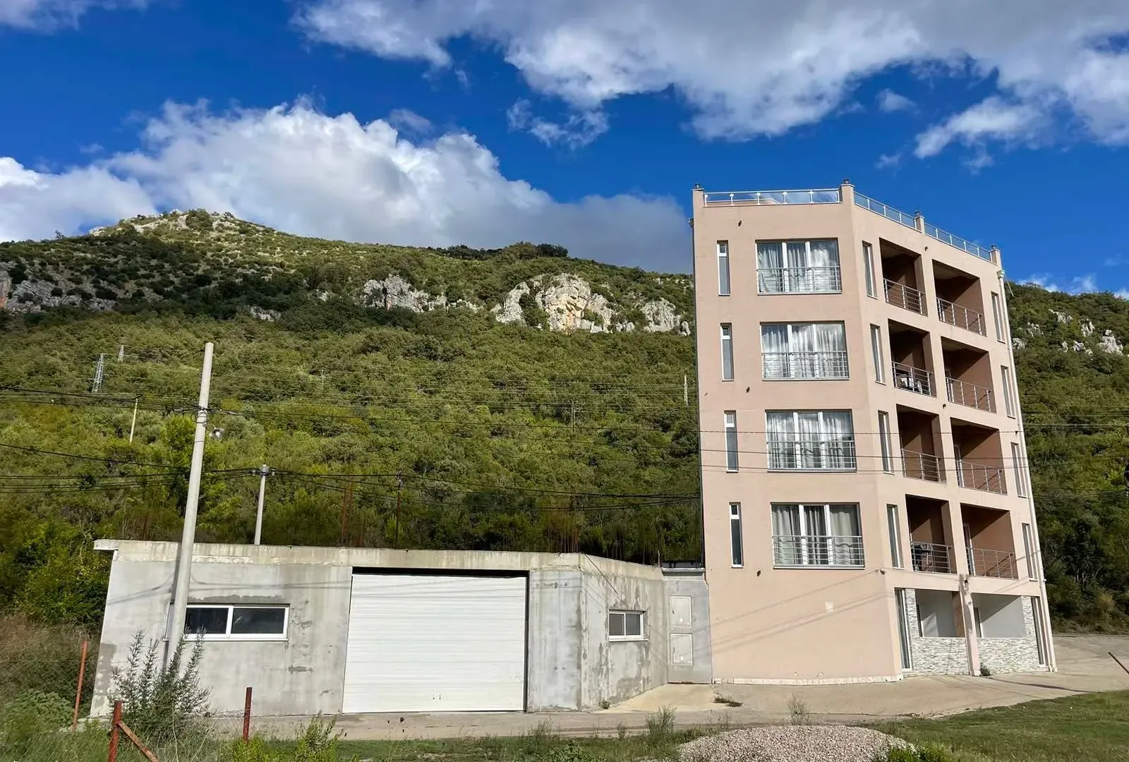 Prodaja, ugostiteljski objekat, 575m², Čanj, Bar