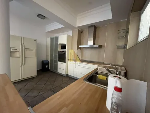 Sale, four bedroom apartment, 213m², Centar, Novi Sad - image 8