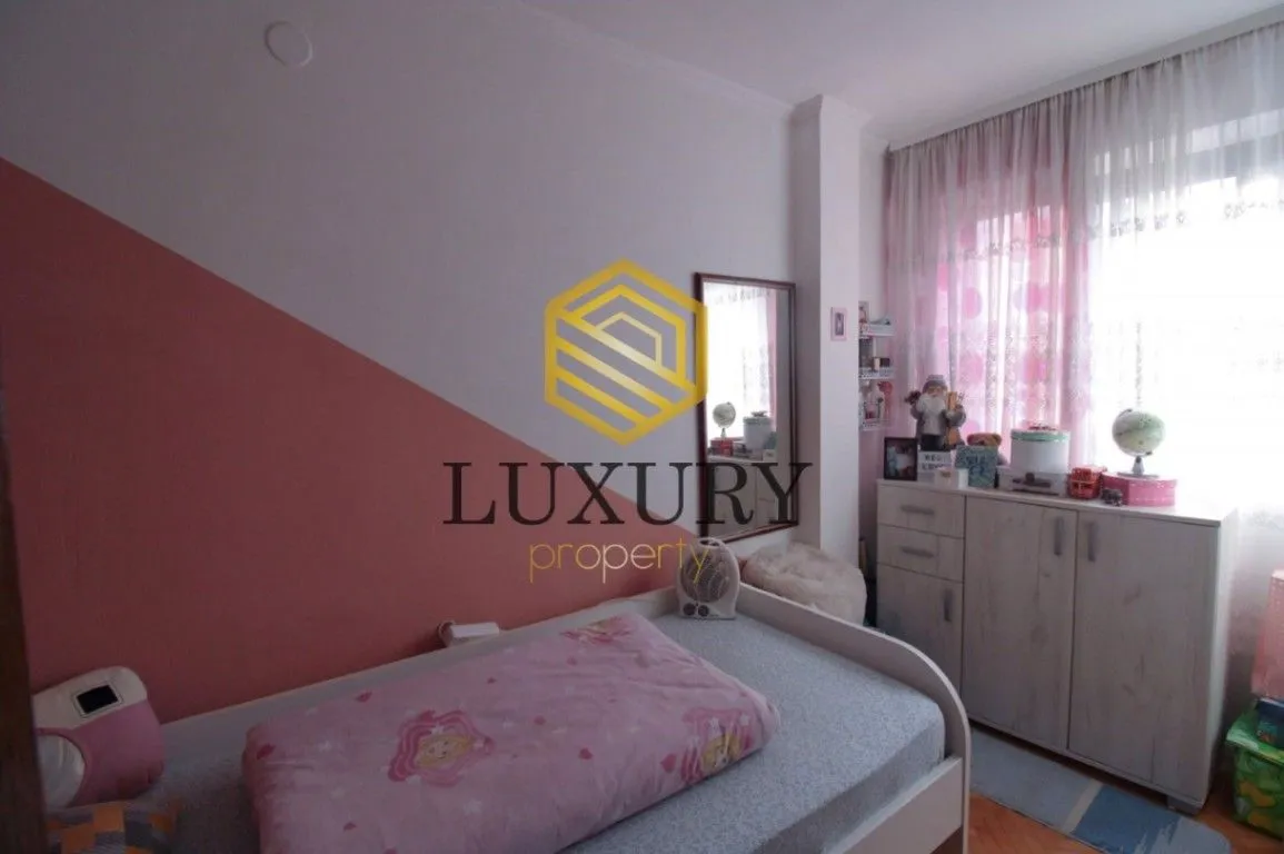 Prodaja, dvosoban stan, 82m², Blok 5, Podgorica