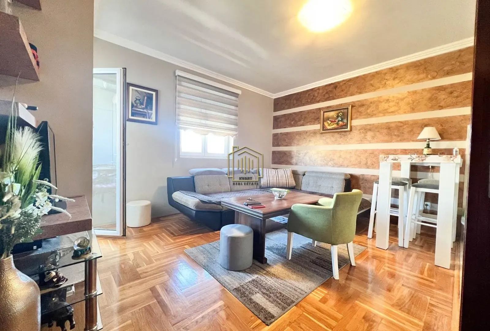 Izdavanje, dvosoban stan, 51m², Podgorica, Crna Gora