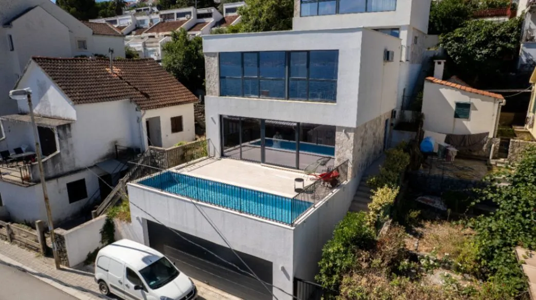 Prodaja, kuća, 200m², Krašići, Tivat