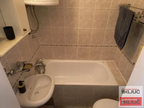 Izdavanje, garsonjera, 26m², Grbavica, Novi Sad Sve Podlokacije - image 10